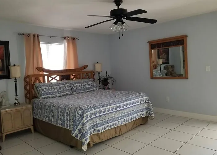 Del Mar Villa
